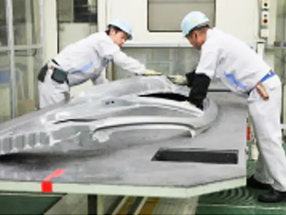 自動車部品の製造作業